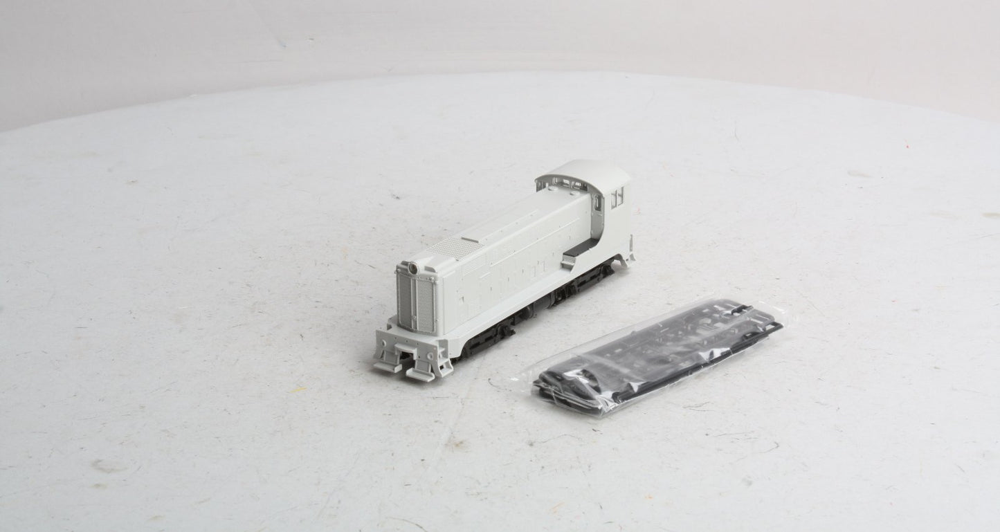 Stewart 4620 HO Undecorated Diesel Baldwin VO-660 Powered Phase I