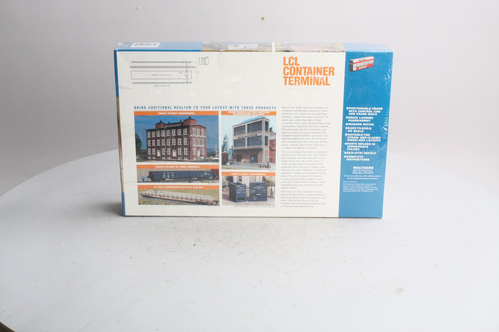 Walthers 933-3709 HO Scale LCL Container Terminal Structure Kit
