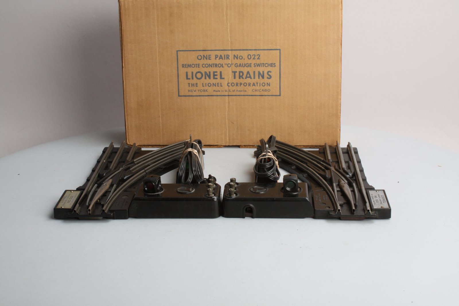 Lionel O22 Vintage O Left-Hand & Right-Hand Remote Control Switches (Pair of 2)