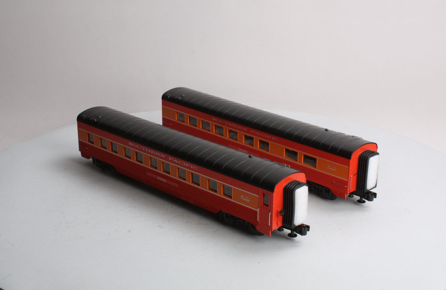 MTH 30-67577 Southern Pacific Daylight 2-car 60' Stream ABS Sleeper