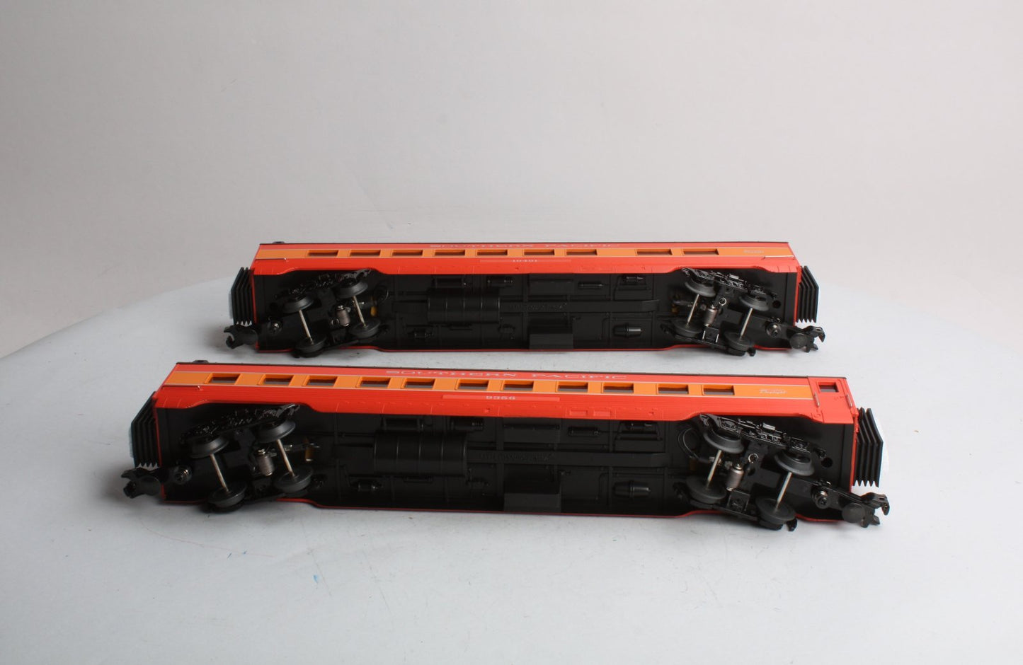 MTH 30-67577 Southern Pacific Daylight 2-car 60' Stream ABS Sleeper