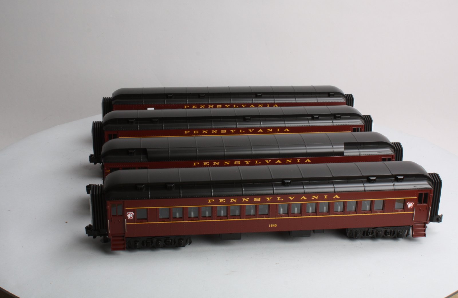 MTH 30-69115 O Pennsylvania RailKing 60' Madison Passenger Set (Set of 4)