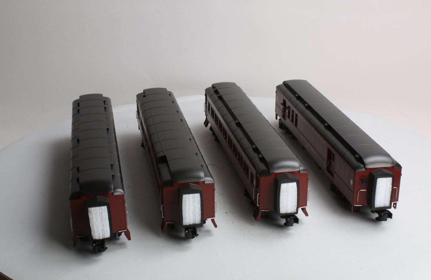 MTH 30-69115 O Pennsylvania RailKing 60' Madison Passenger Set (Set of 4)