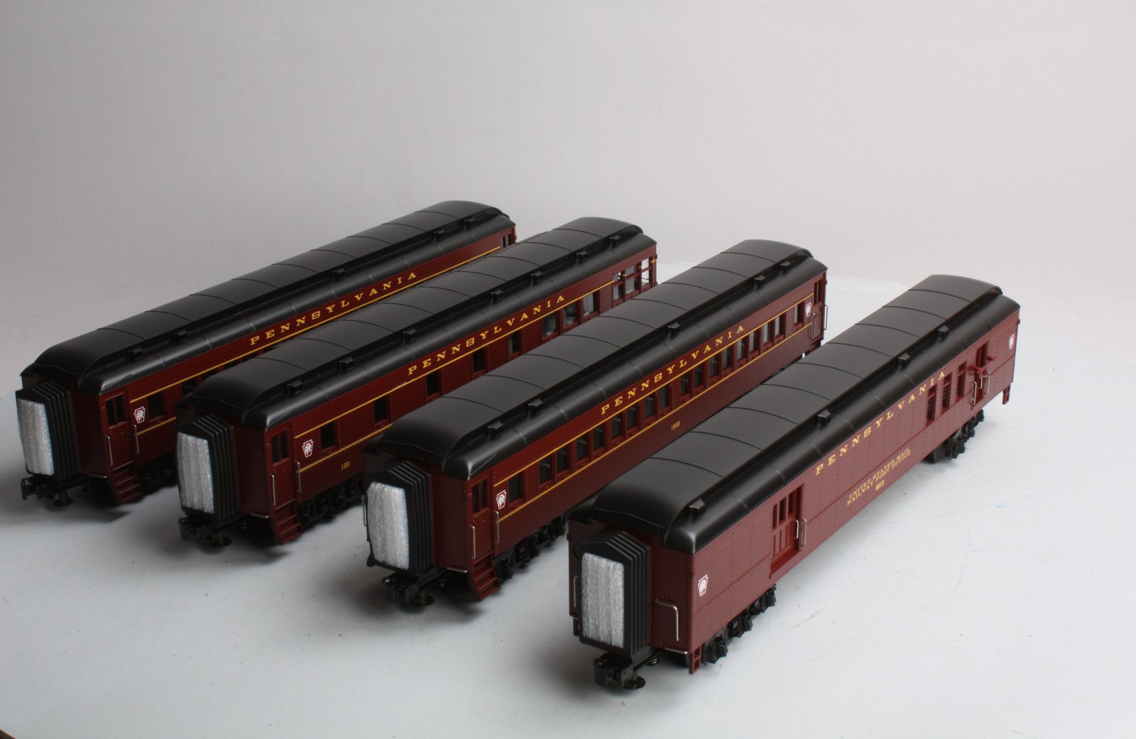 MTH 30-69115 O Pennsylvania RailKing 60' Madison Passenger Set (Set of 4)