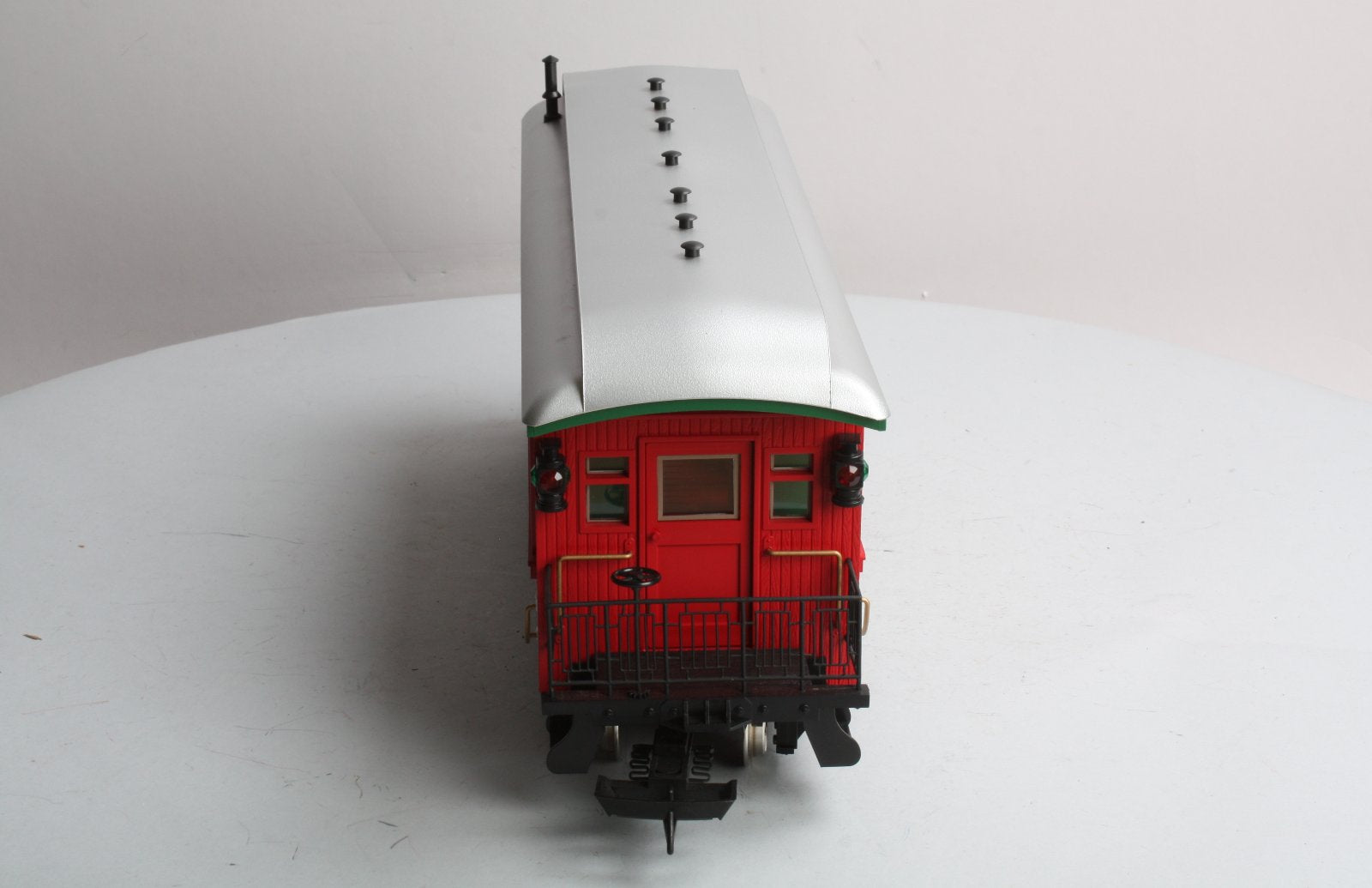 USA Trains 30306 G Christmas Overton Passenger Car (Metal Wheels)