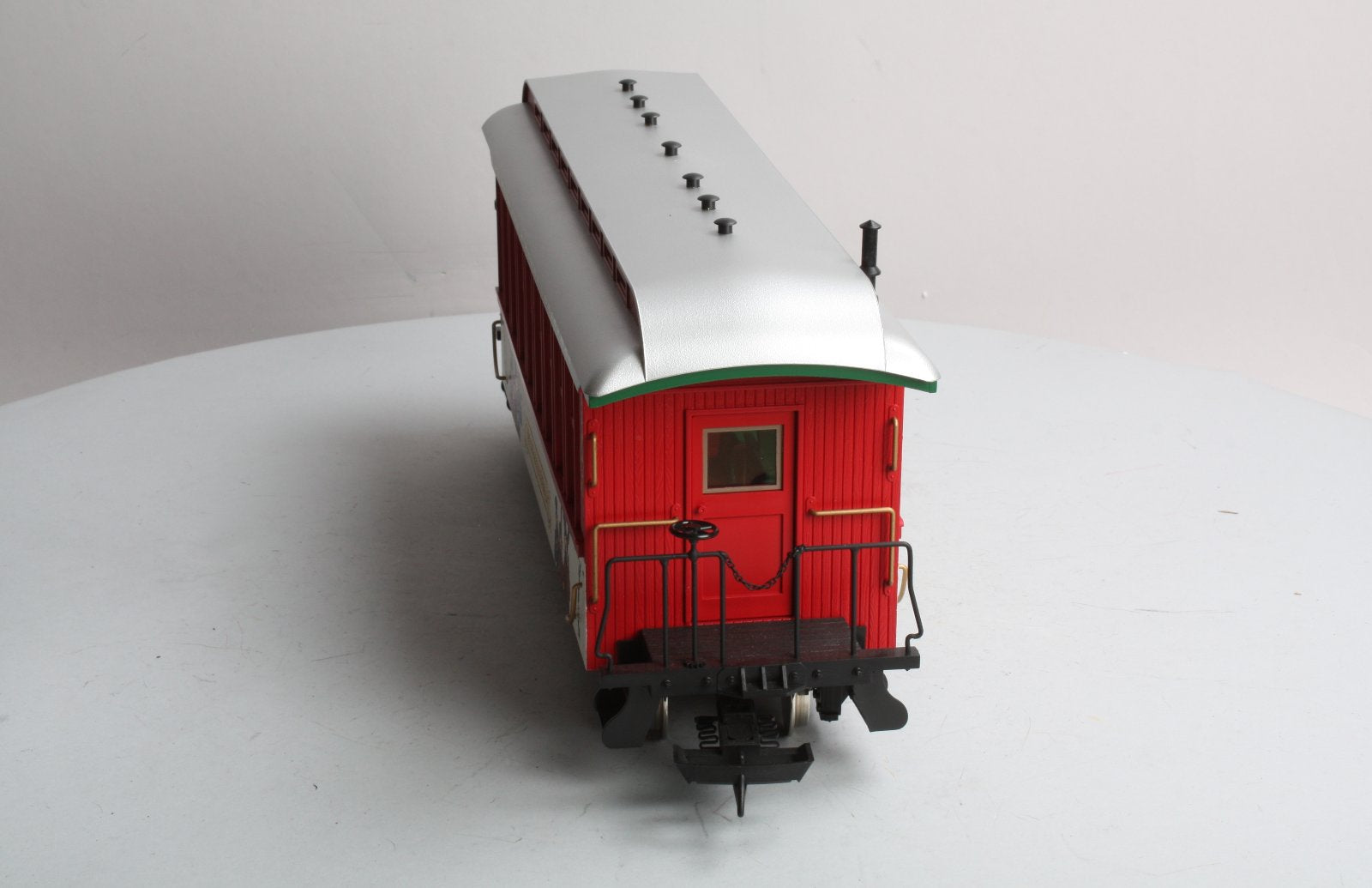 USA Trains 30306 G Christmas Overton Passenger Car (Metal Wheels)