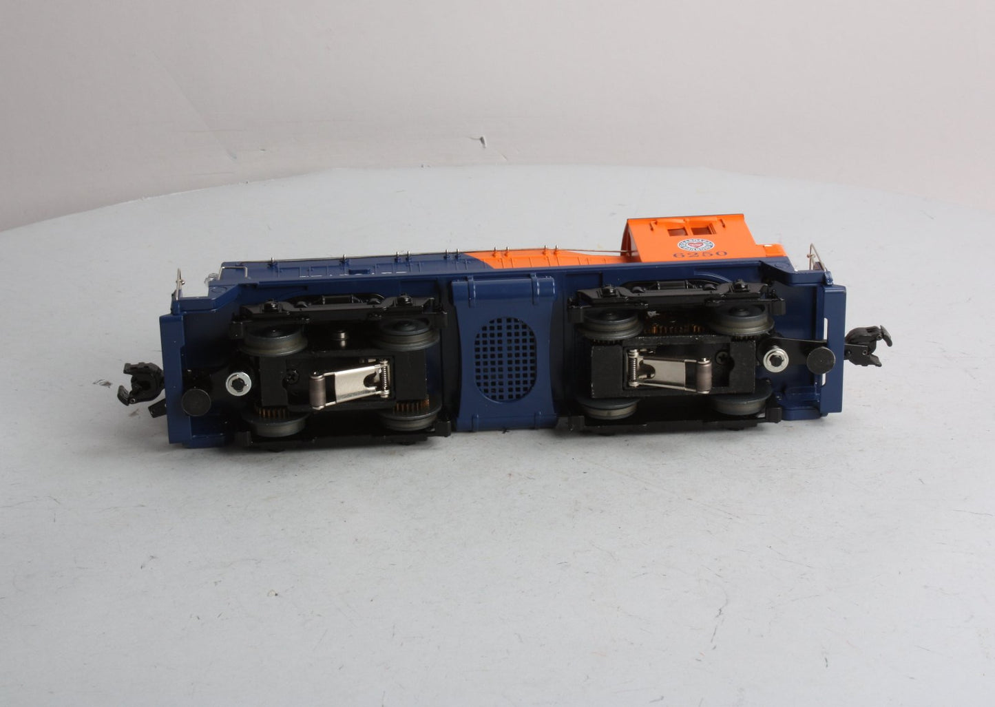 Williams 21697 O Gauge Seaboard NW-2 Switcher Powered Locomotive