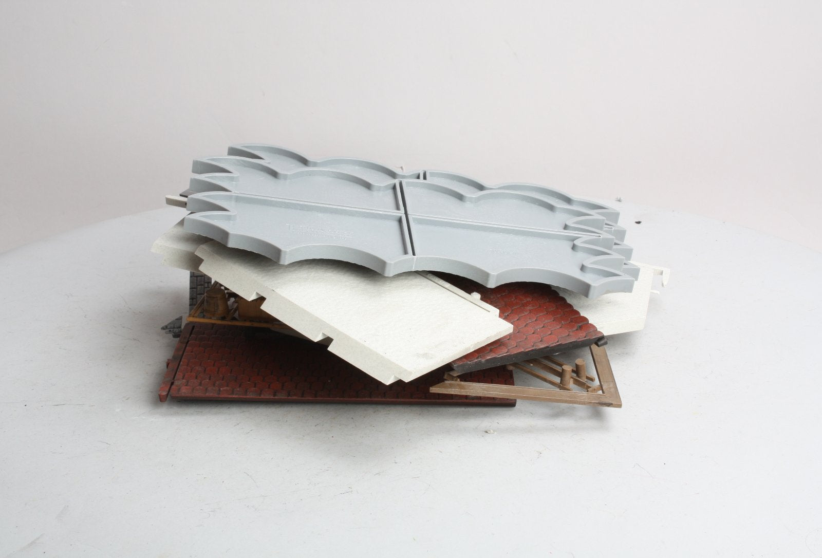 Pola 1847 G Scale Baking House Building Kit