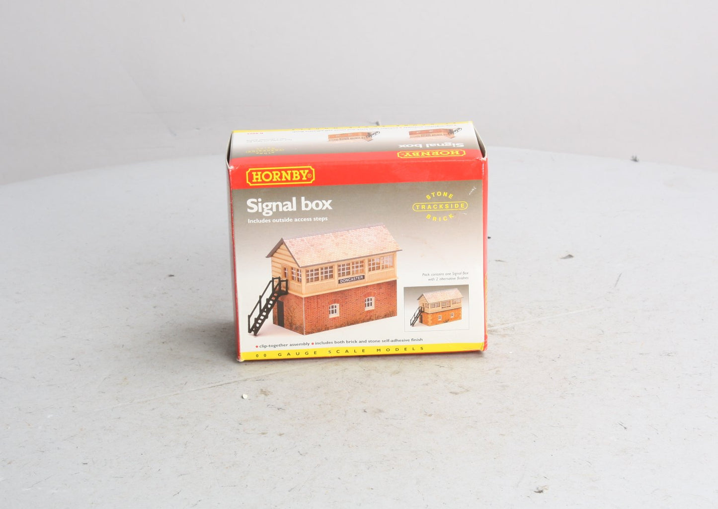 Hornby R8005 OO Gauge Signal Box