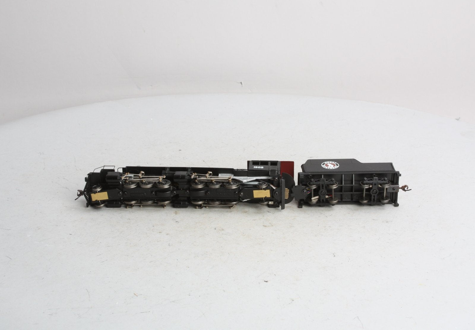Mantua 345001 HO Great Northern 2-6-6-2 Steam Locomotive with Tender