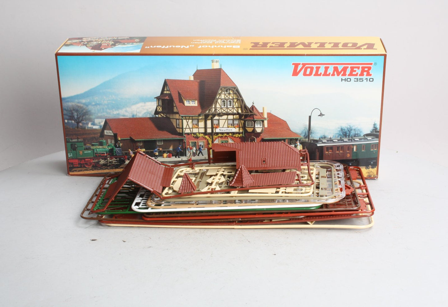Vollmer 3510 Bahnhoff "Neuffen" Highland Station
