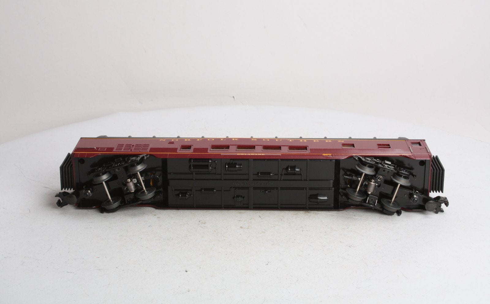 MTH 30-67537 NS 60' Stream ABS Full Vista Dome Passenger