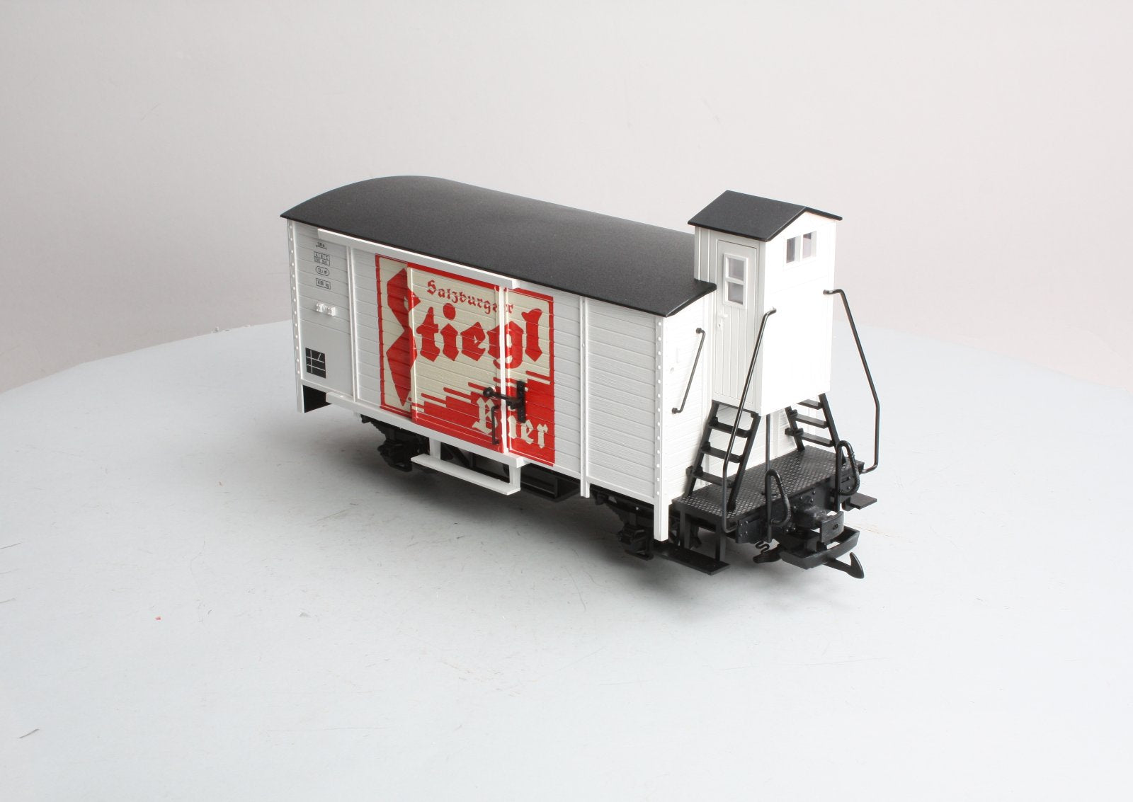 LGB 41263 Stiegl Beer Car (Metal Wheels) – Trainz