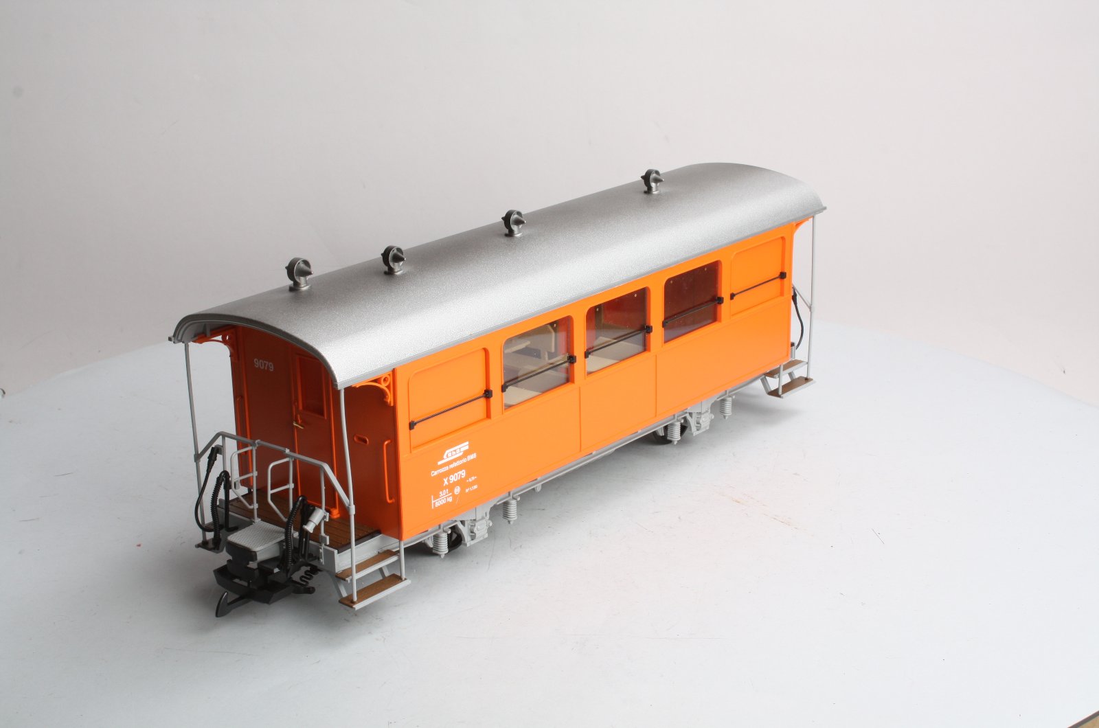 LGB 31553 RhB Maintenance Car #X9079 – Trainz