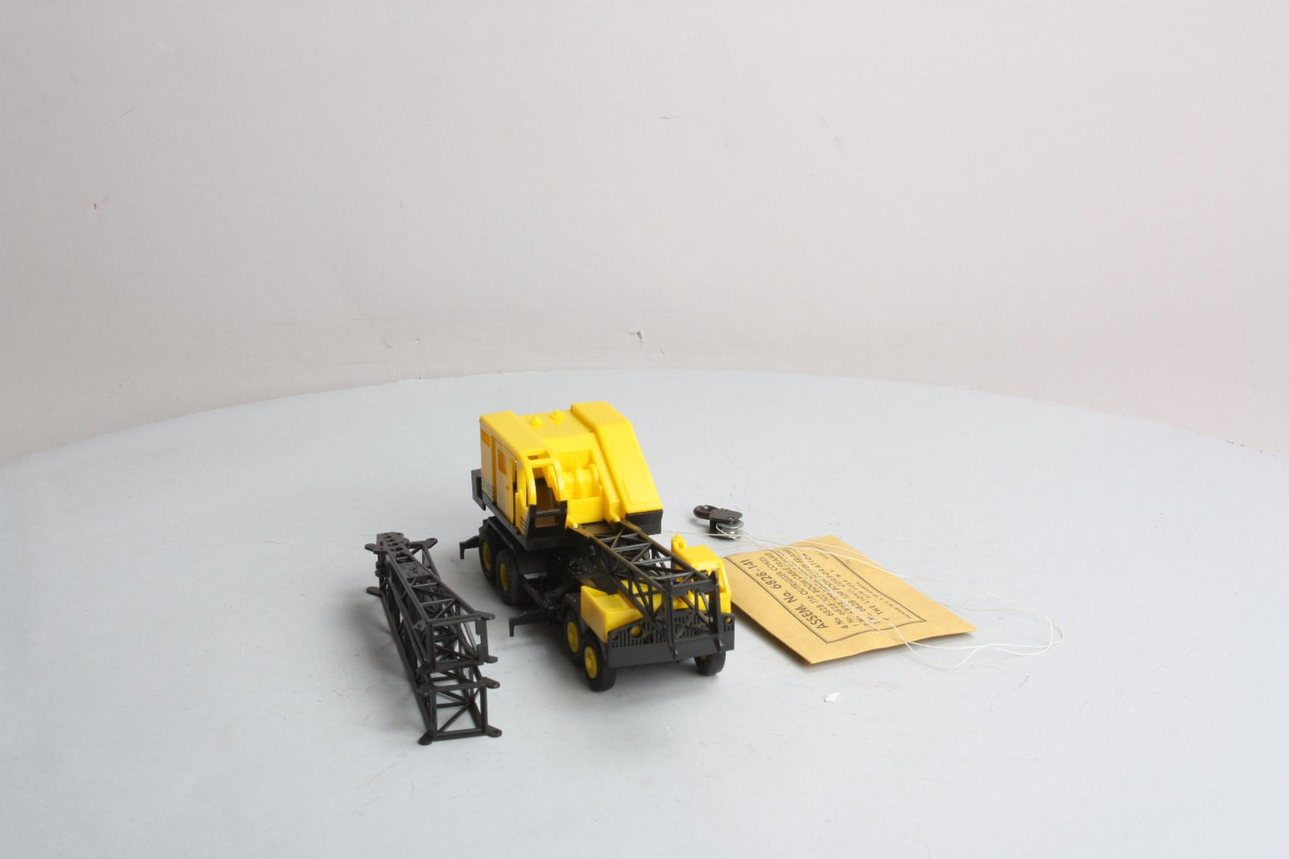 Lionel 6828-100 Vintage O Harnischfeger Truck Crane