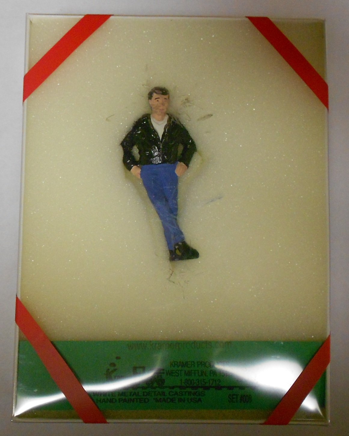 Kramer 006 G Scale Man with black jacket