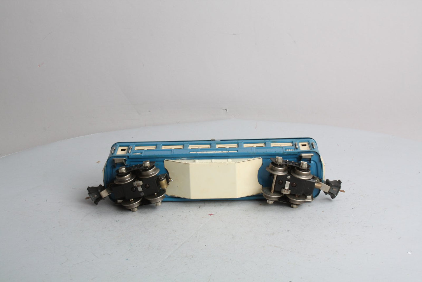 Lionel 2613 Vintage O Prewar Blue Comet Two-Tone Blue Tinplate Pullman Car