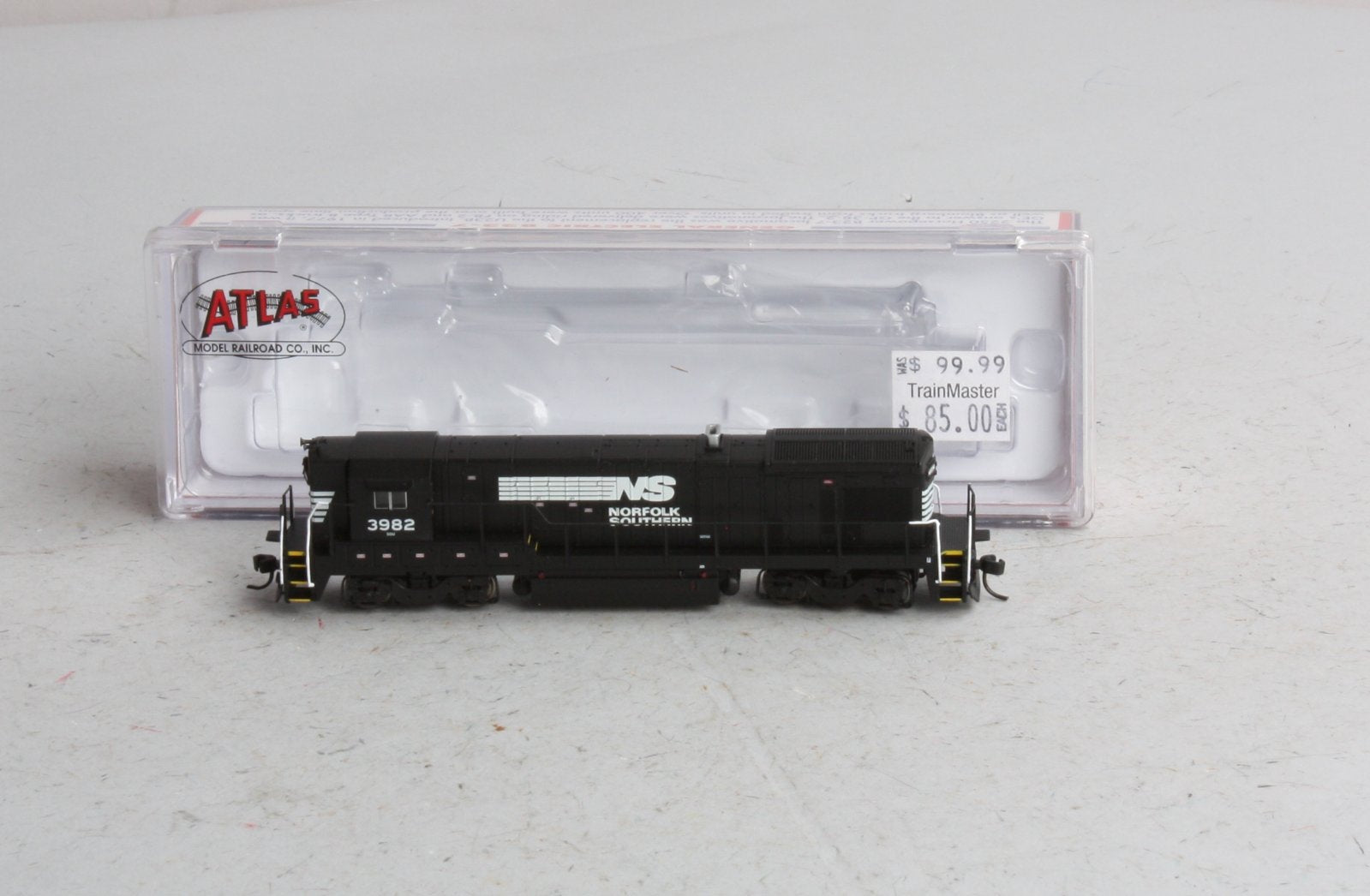 Atlas 49718 N Scale Norfolk Southern B23-7 Diesel Locomotive