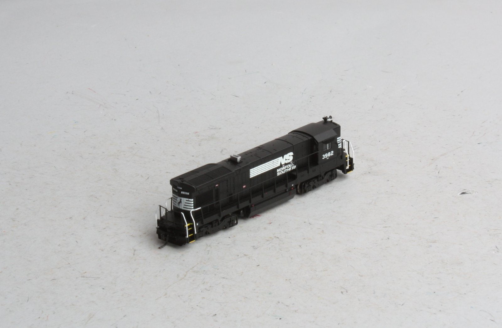 Atlas 49718 N Scale Norfolk Southern B23-7 Diesel Locomotive