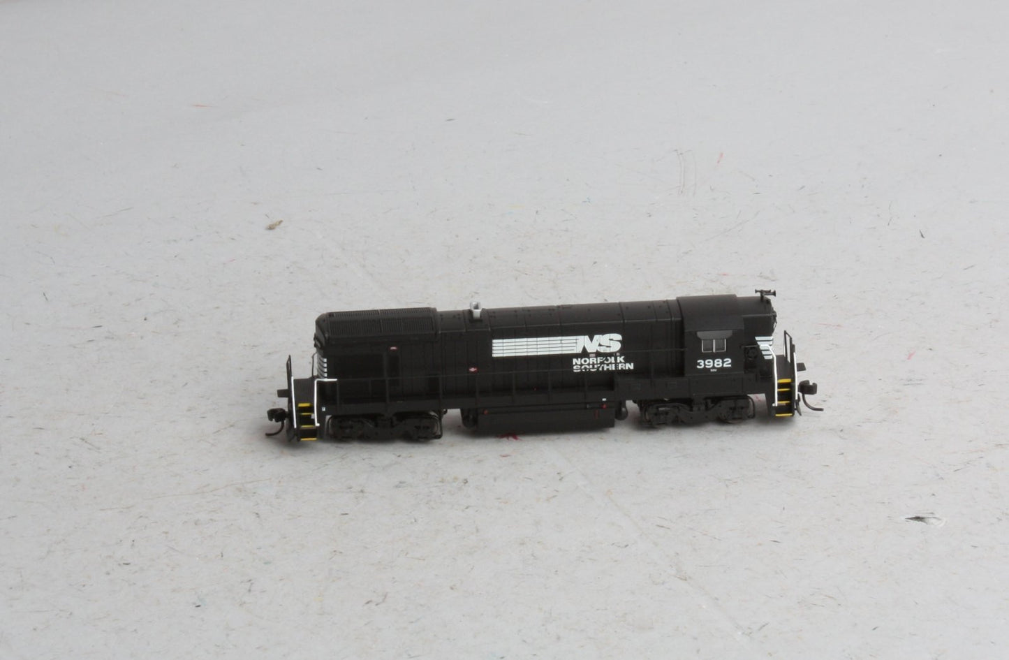 Atlas 49718 N Scale Norfolk Southern B23-7 Diesel Locomotive