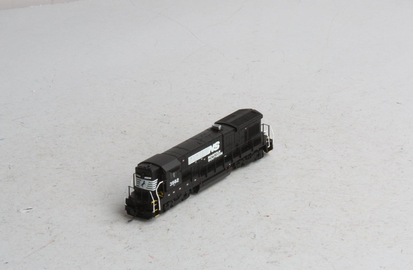 Atlas 49718 N Scale Norfolk Southern B23-7 Diesel Locomotive