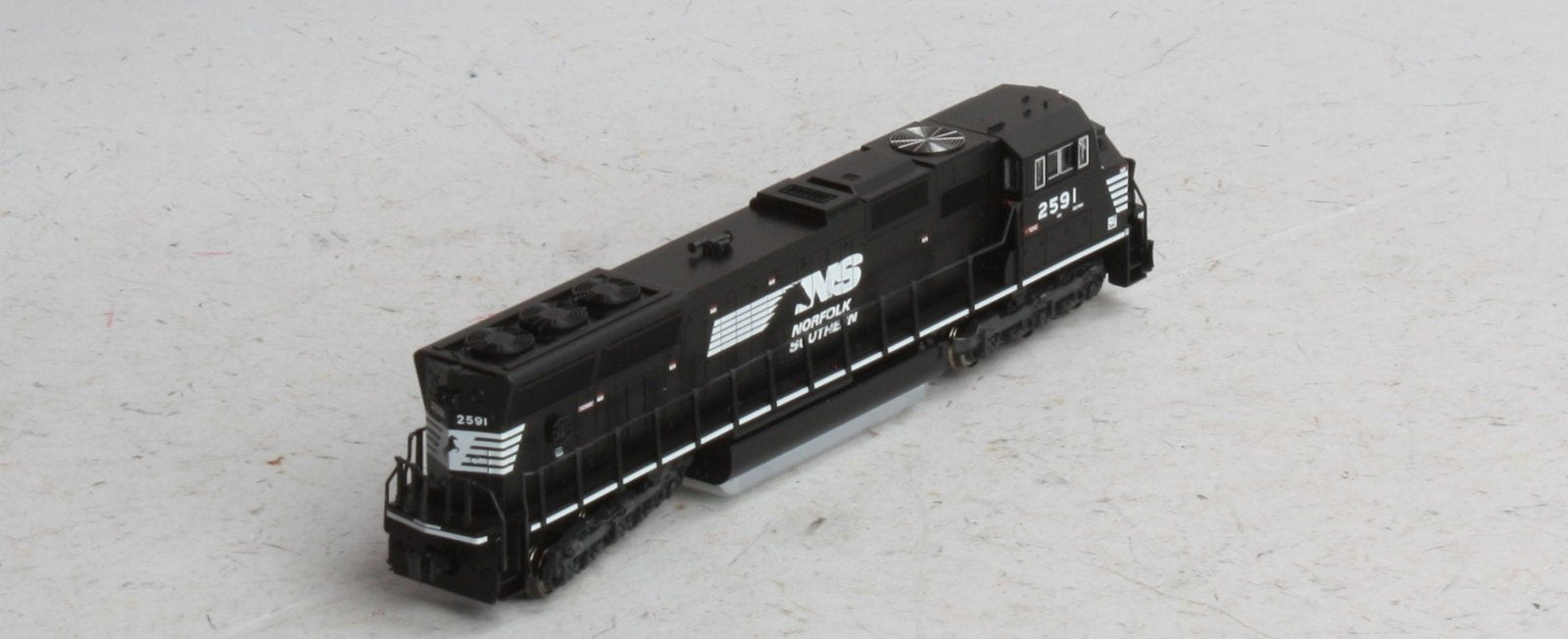 Kato 176-7501 N Scale NS SD70M #2591 Black w/White Face