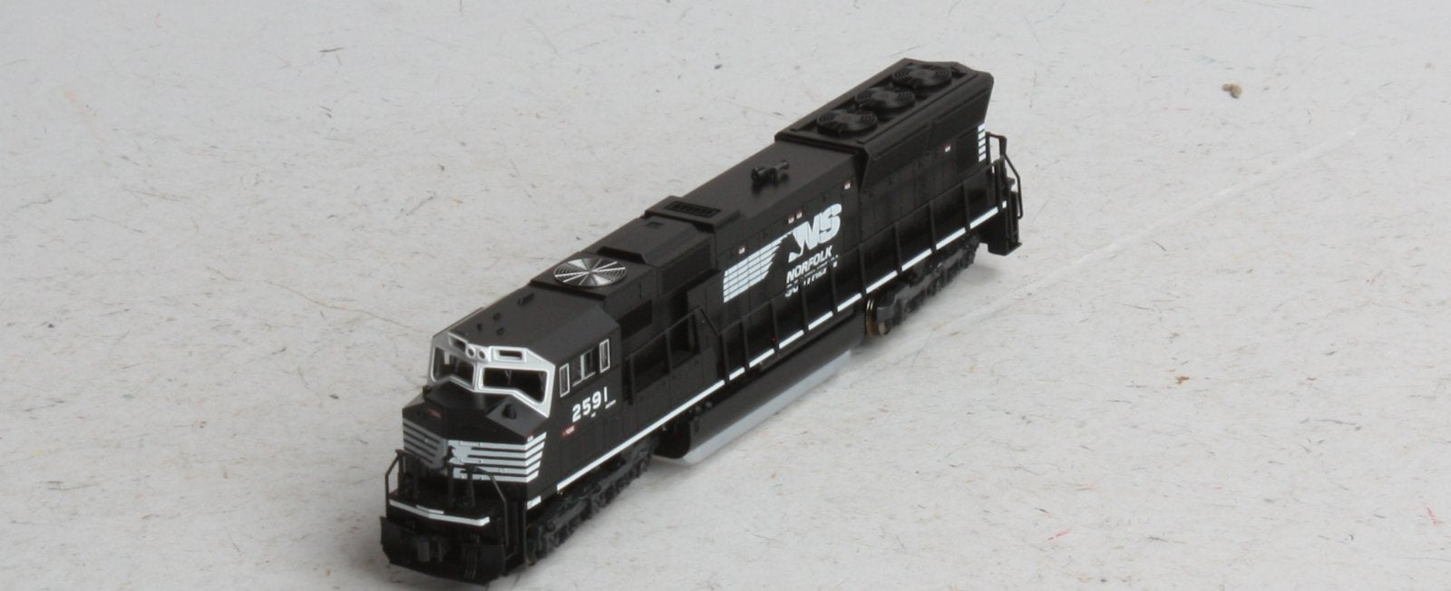 Kato 176-7501 N Scale NS SD70M #2591 Black w/White Face