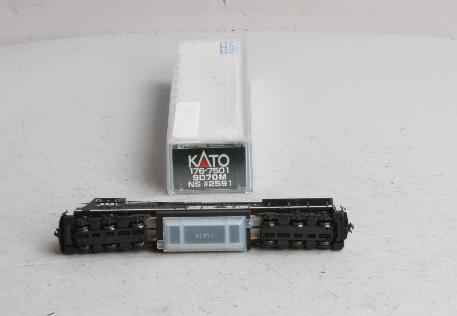 Kato 176-7501 N Scale NS SD70M #2591 Black w/White Face
