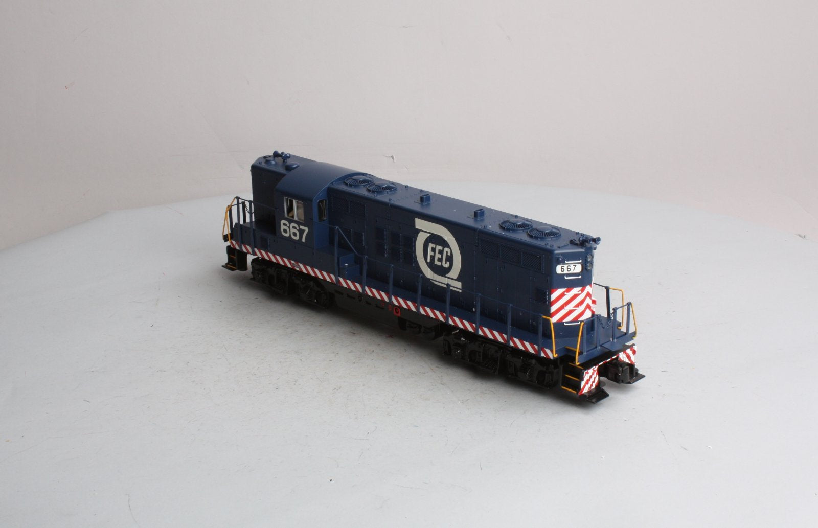 MTH 30-2809-3 Florida East Coast GP-9 Non-Powered Diesel Engine #667