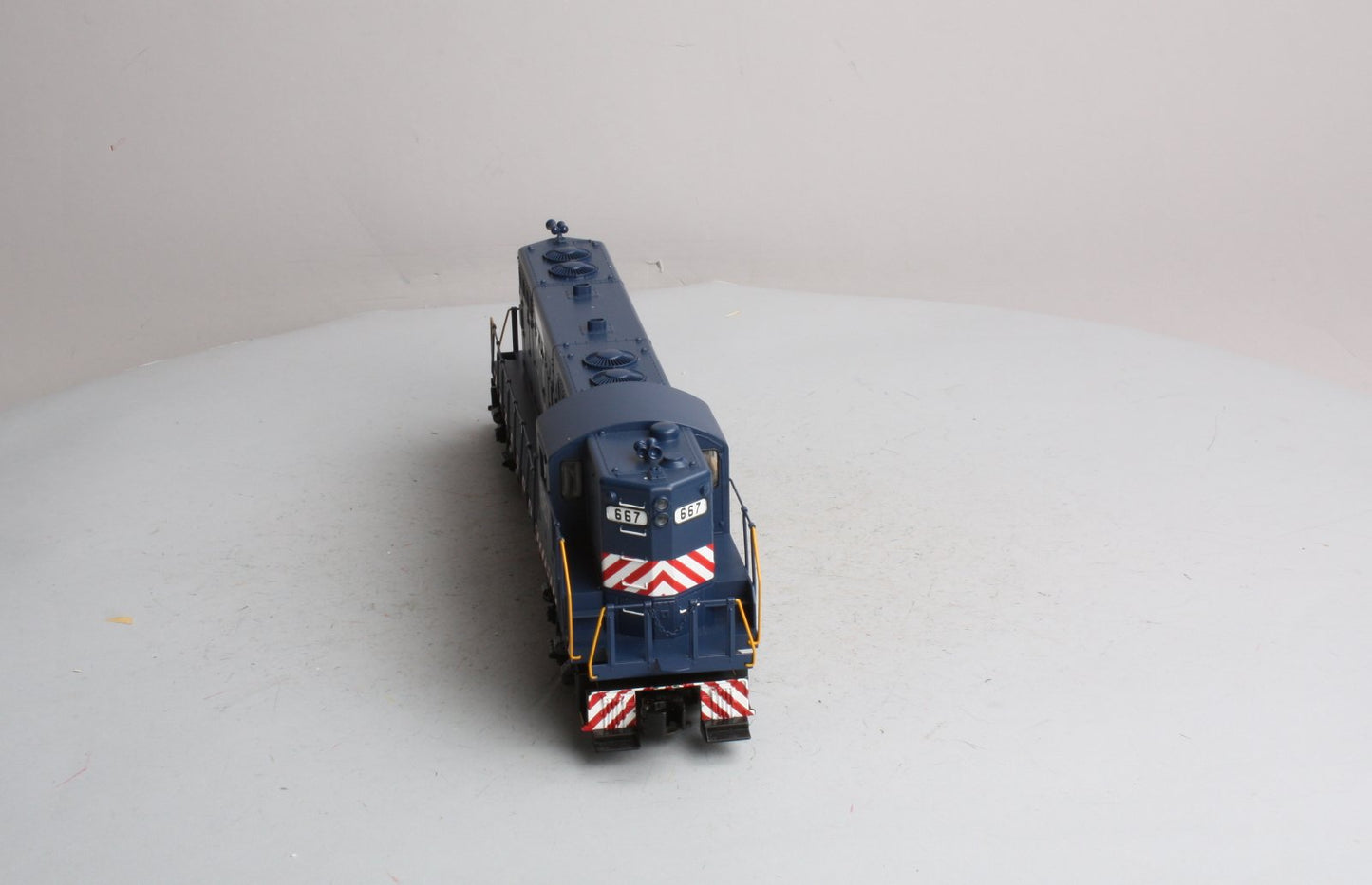 MTH 30-2809-3 Florida East Coast GP-9 Non-Powered Diesel Engine #667