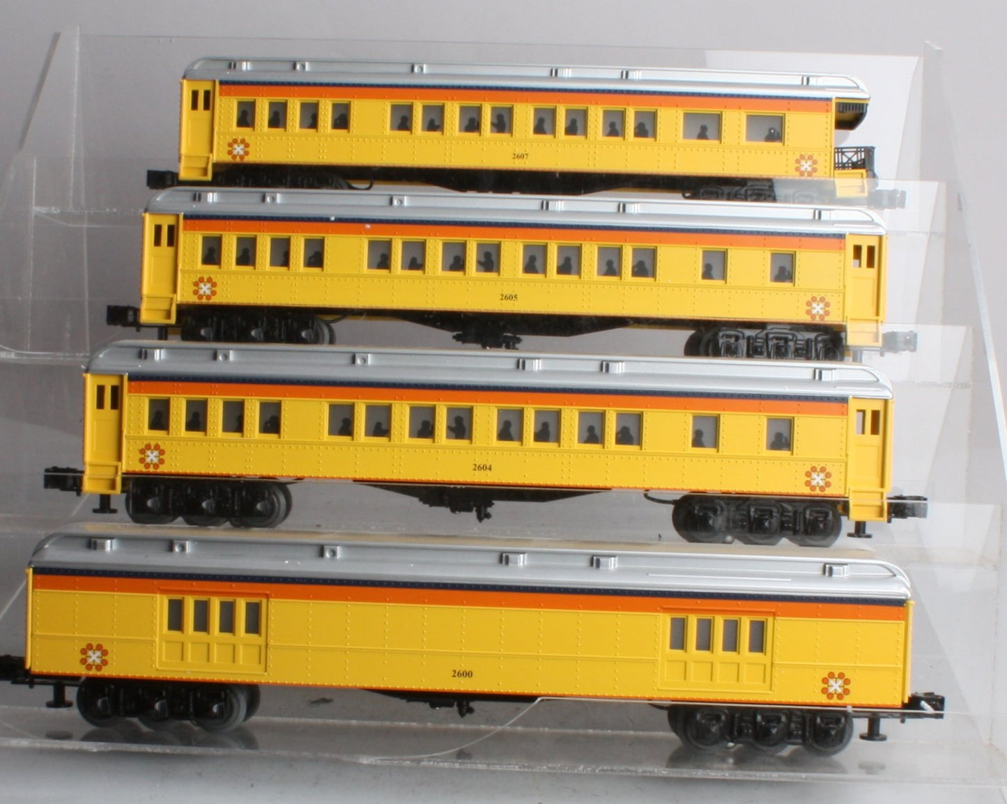 Williams 43453 Chessie 60 Ft. Madison Passenger Car Car (Pack of 4)