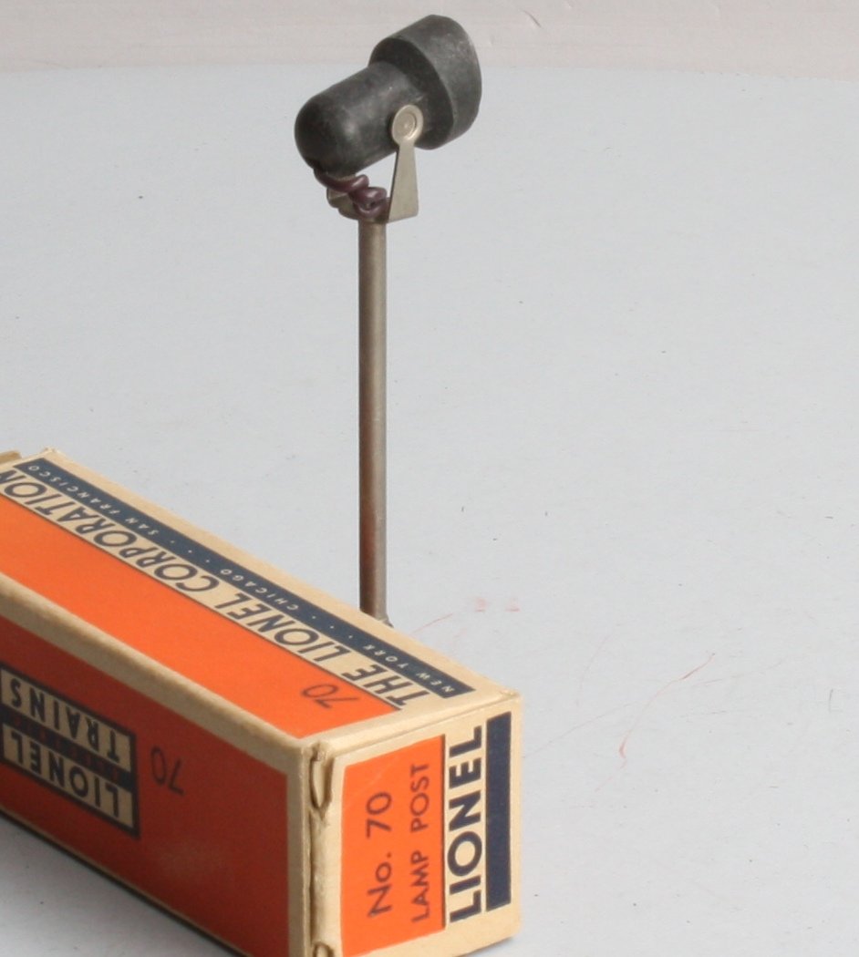 Lionel 70 Vintage O Yard Light