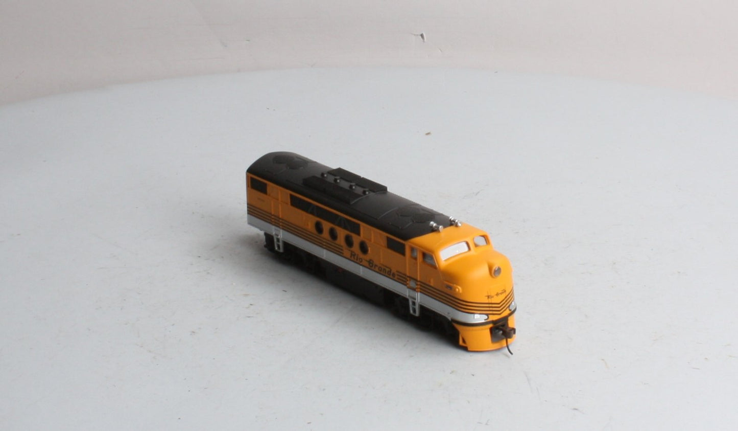 Bachmann 11703 HO Denver & Rio Grande Western EMD FT-A Unit Diesel Locomotive