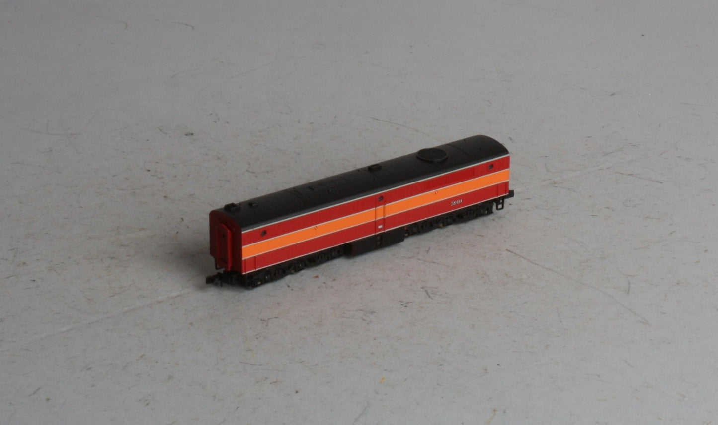 Life Like 7065 N Southern Pacific Alco PB-Unit Non-Powered Diesel #5910