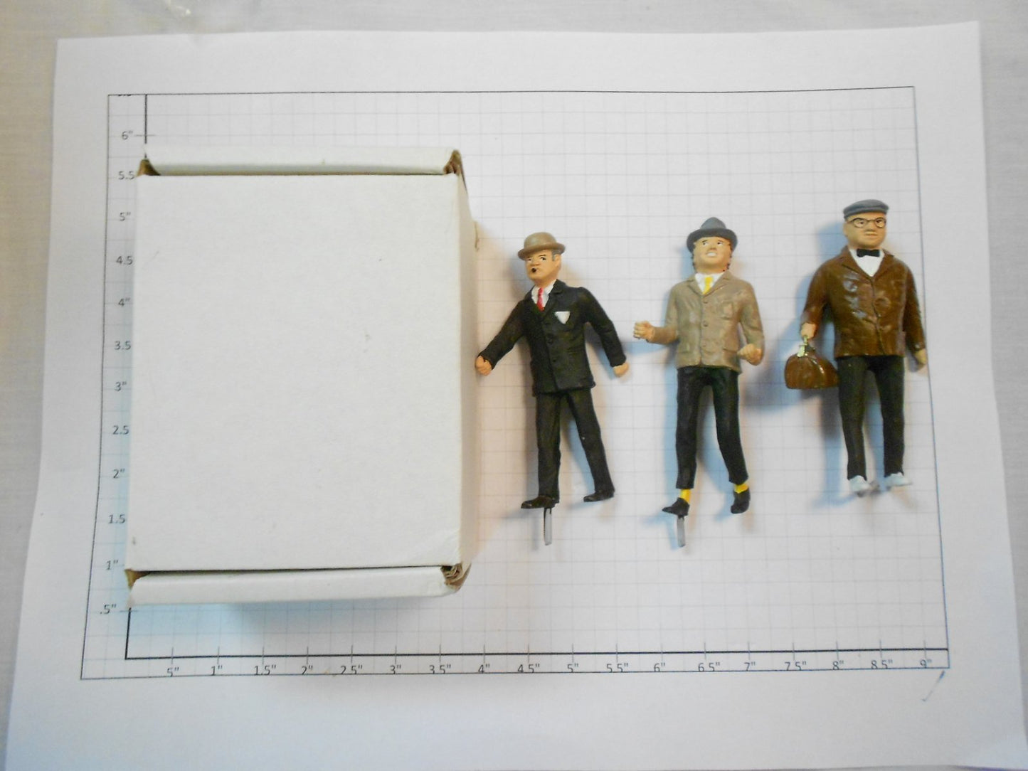 Taura Figures 12.09 White Metal Standing Man With Suit Figure