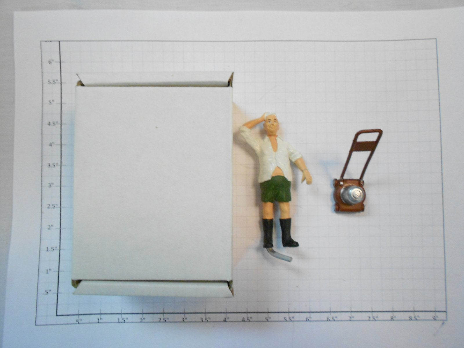Taura Figures 14.04 White Metal Fat Man Mower Figure