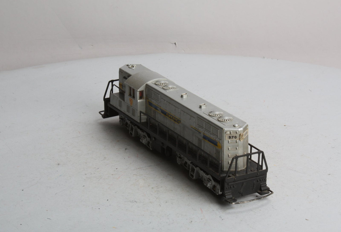 American Flyer 370 Vintage S American Flyer GM GP7 Powered Diesel Locomotive