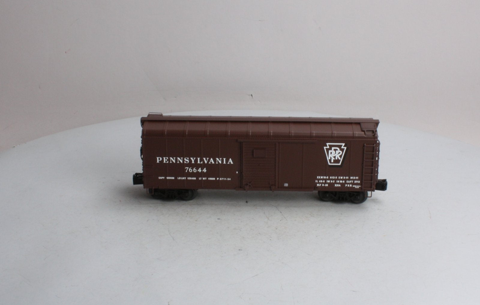 Lionel 6-17734 Pennsylvania Round Roof Boxcar #76644