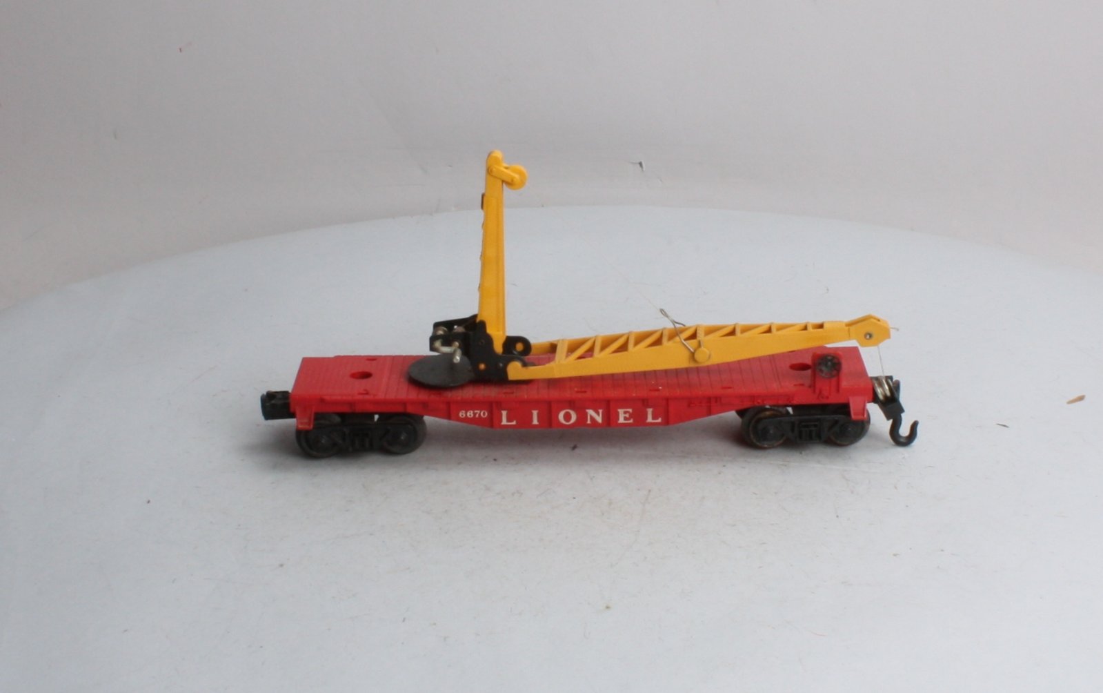 Lionel 6670 Vintage O Flatcar w/ Boom