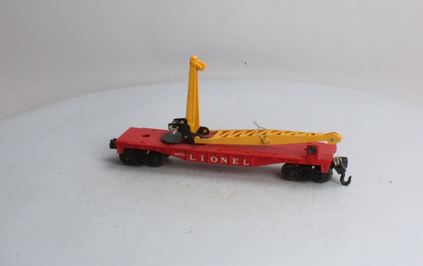 Lionel 6670 Vintage O Flatcar w/ Boom