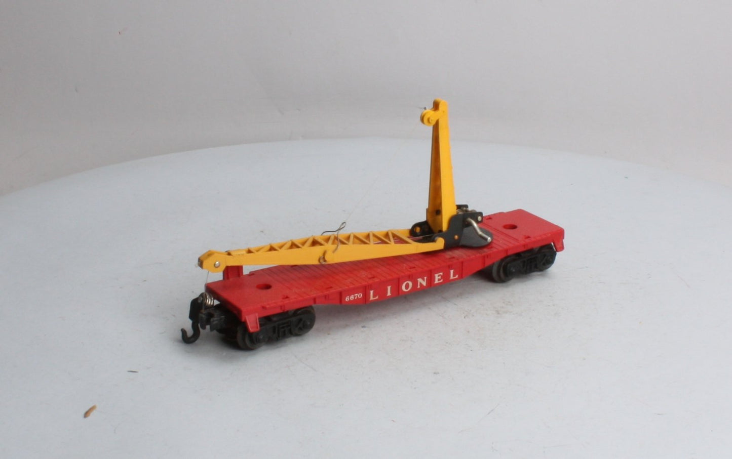 Lionel 6670 Vintage O Flatcar w/ Boom