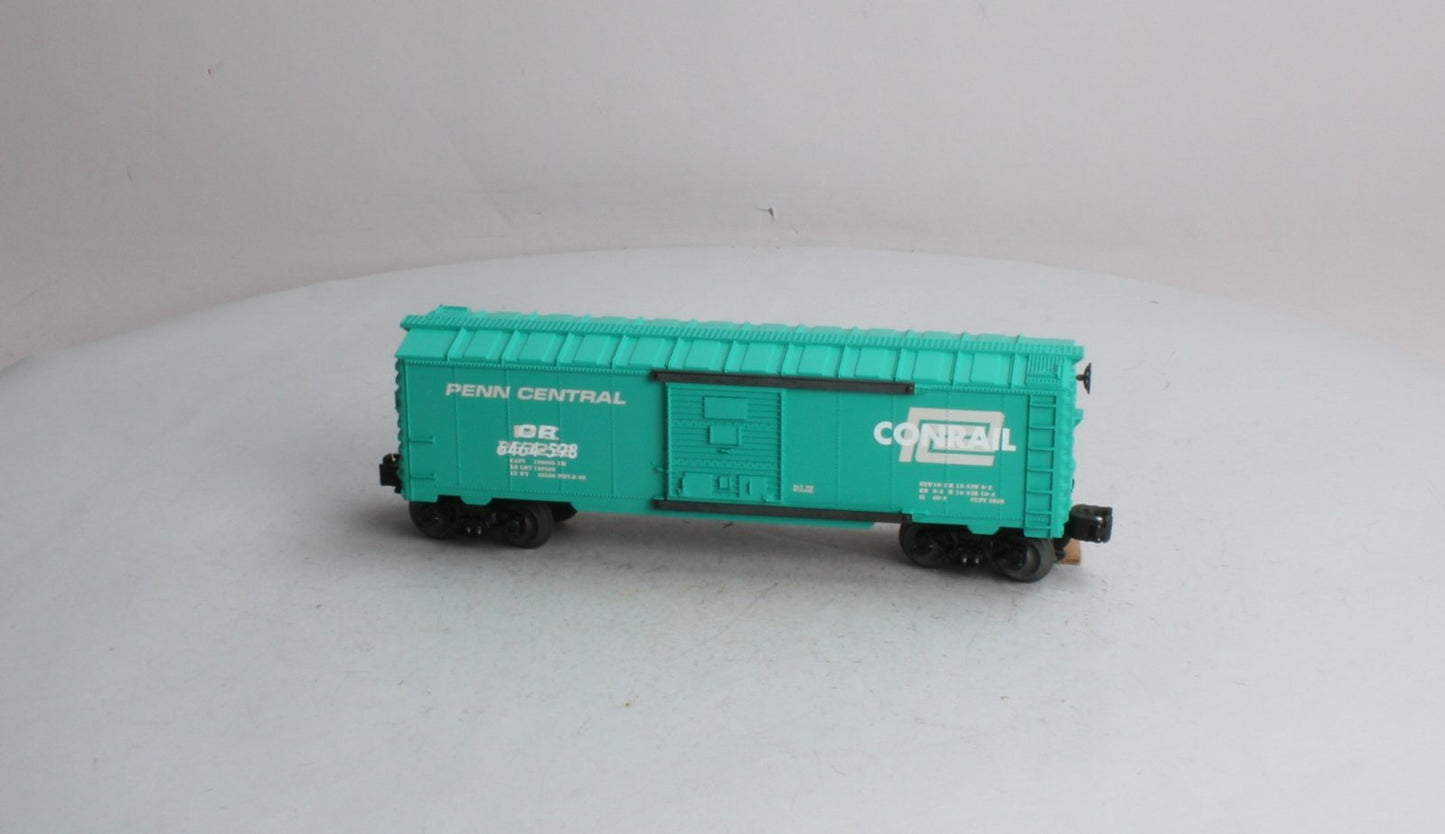 Lionel 6-29233 Conrail Overstamp Penn Central Boxcar #6464-598 LN/Box