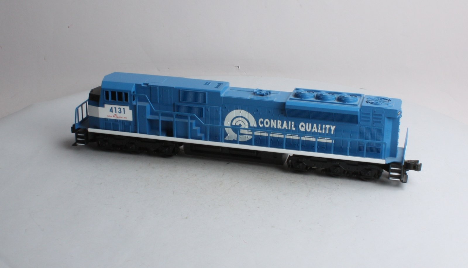 Williams 21806 O Gauge Conrail SD90 Powered Diesel Locomotive