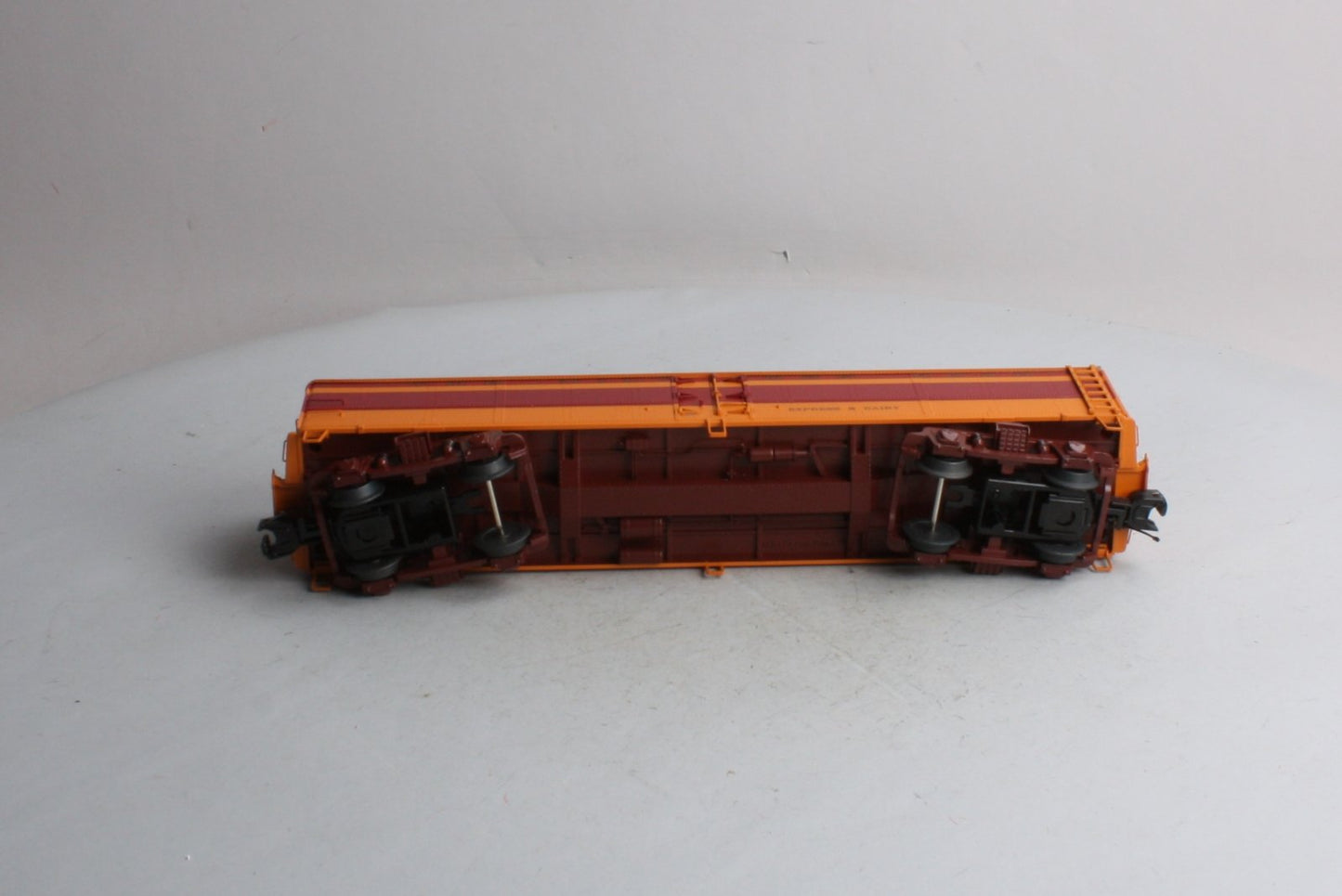MTH 20-94179 Milwaukee Road/Hiawatha R50B Express Reefer Car