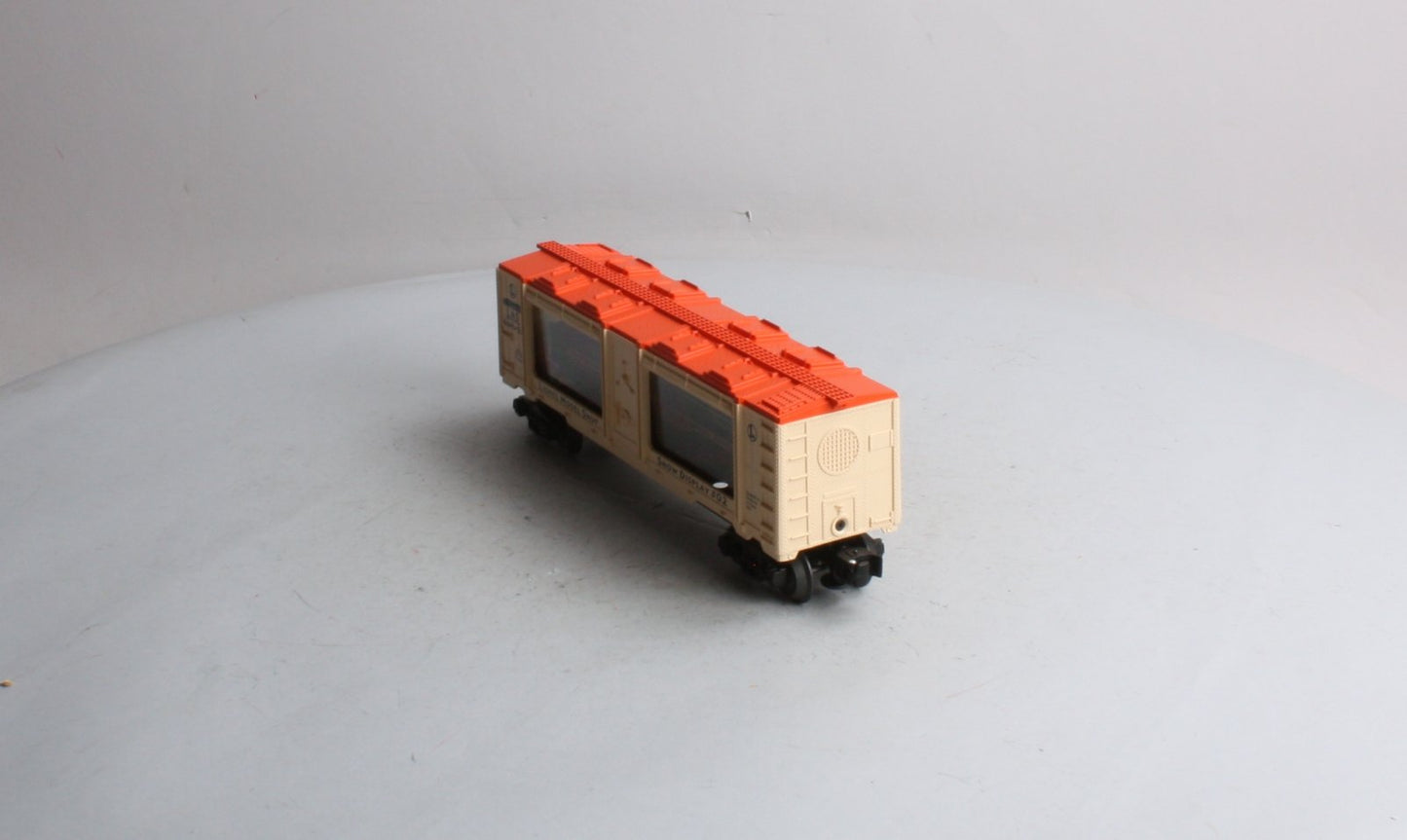 Lionel 6-19675 Lionel Model Shop Display Car with N&W J Class 600 Loco