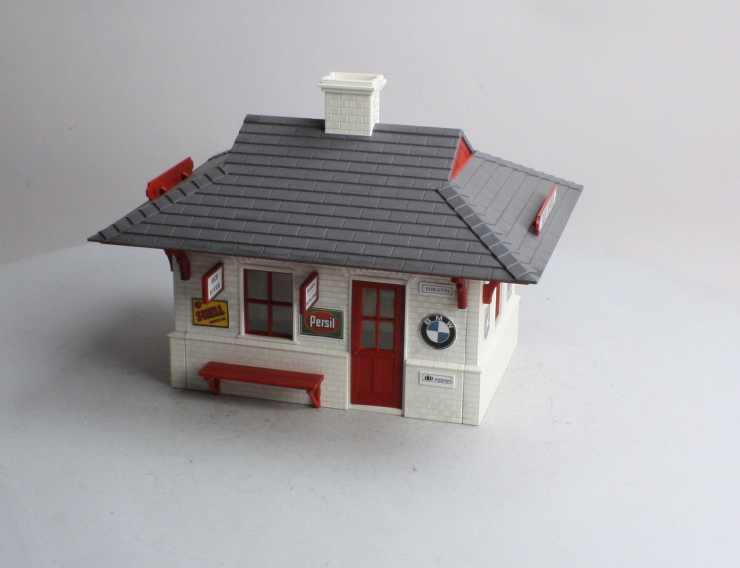 Piko 62228 G Scale Bahnhof Red River Station Kit