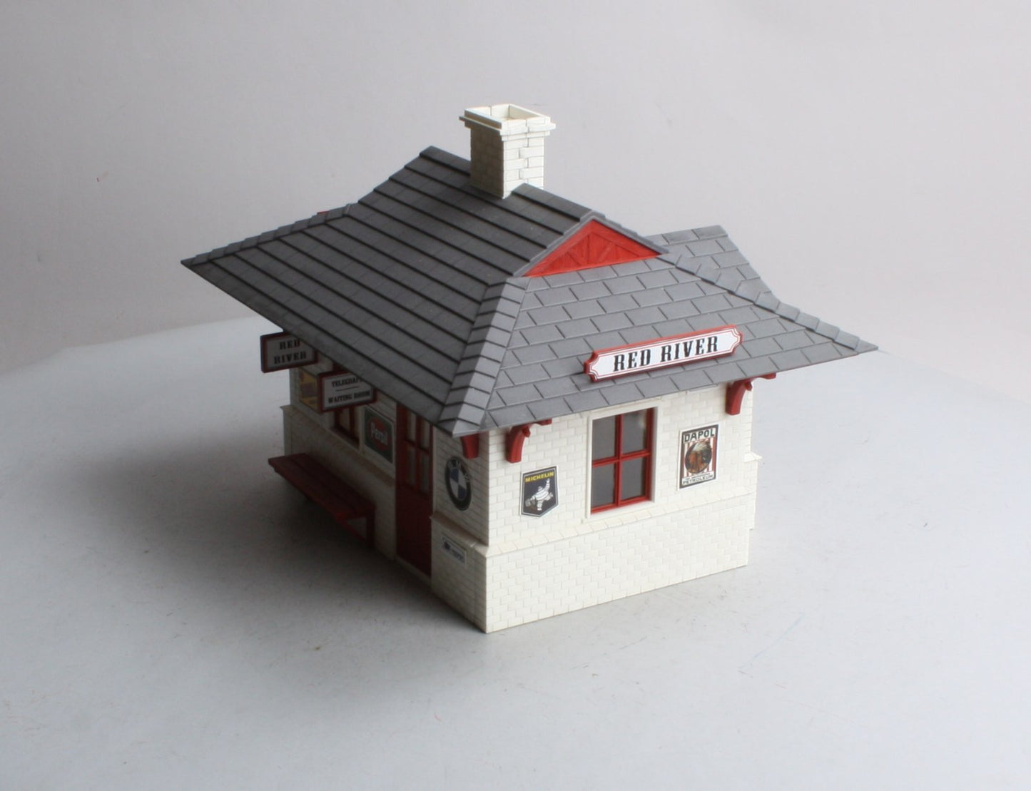 Piko 62228 G Scale Bahnhof Red River Station Kit