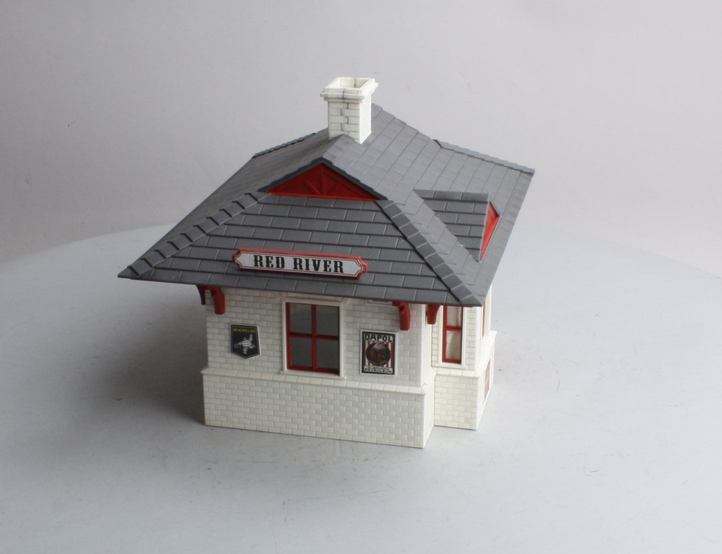 Piko 62228 G Scale Bahnhof Red River Station Kit