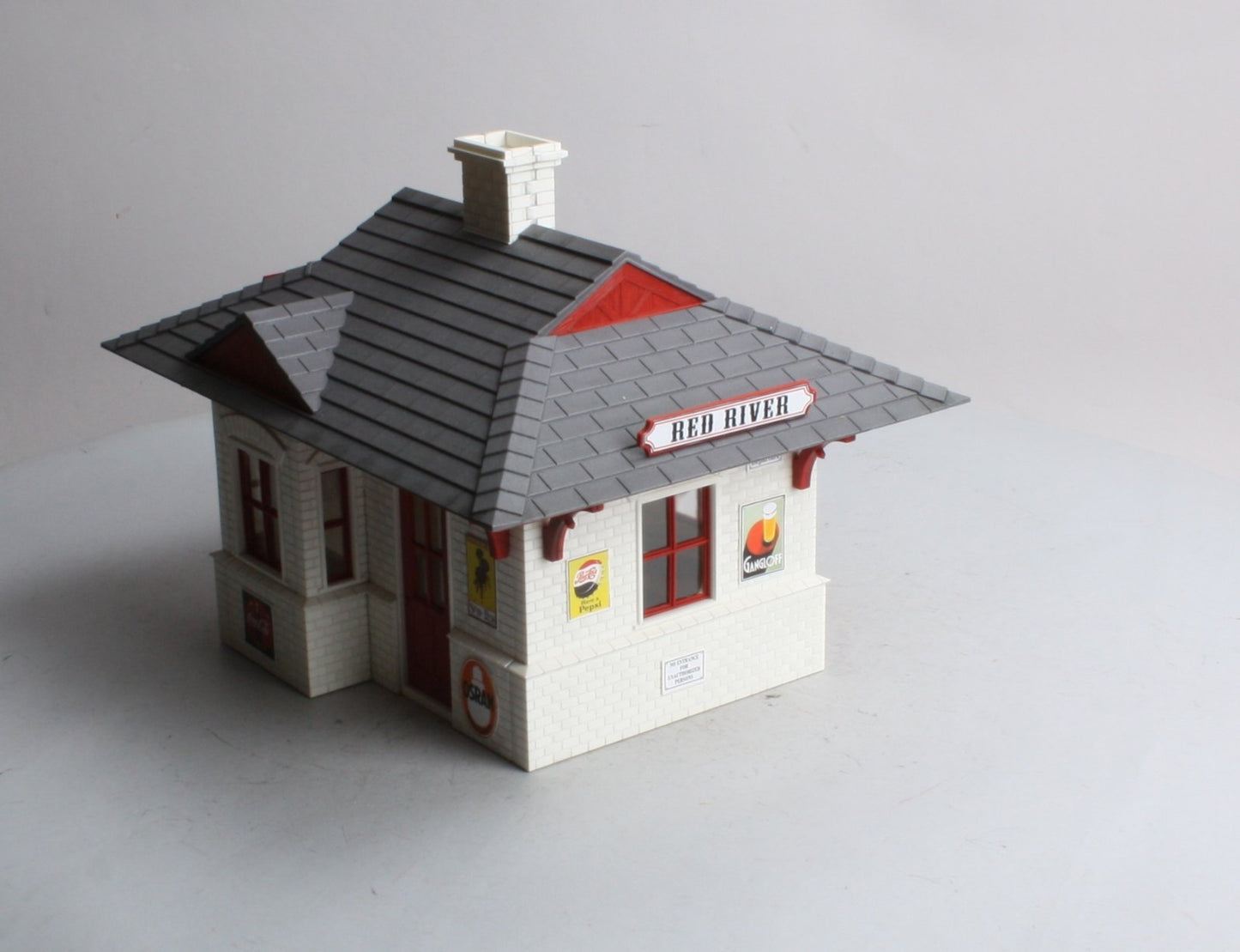 Piko 62228 G Scale Bahnhof Red River Station Kit