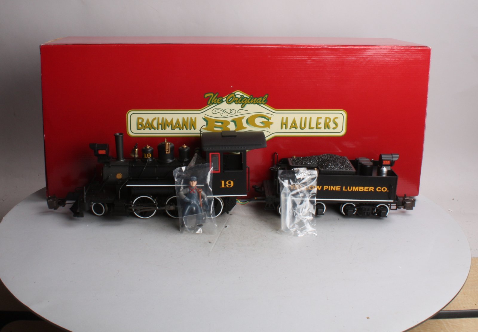 Bachmann 91556 G Yellow Pine Lumber 2-6-0 Steam Loco. & Tender